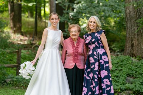 Amanda, Mom & Grandma