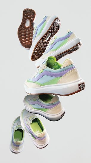 SP25_MTE_UltraRange2.0_SE_VN000D61CVA_Lmlght_SEQ 2-Condensed copy.jpg