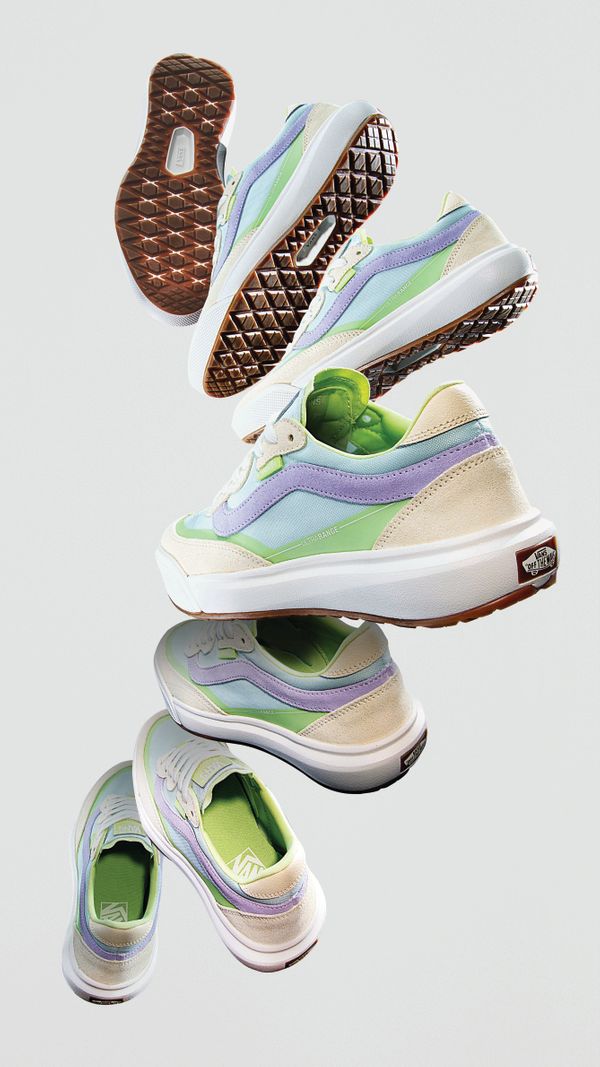 SP25_MTE_UltraRange2.0_SE_VN000D61CVA_Lmlght_SEQ 2-Condensed copy.jpg