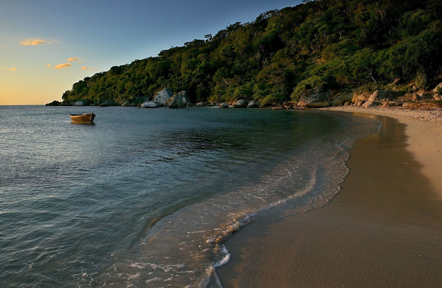 1bote_punta_rusia_adjusted_sharp