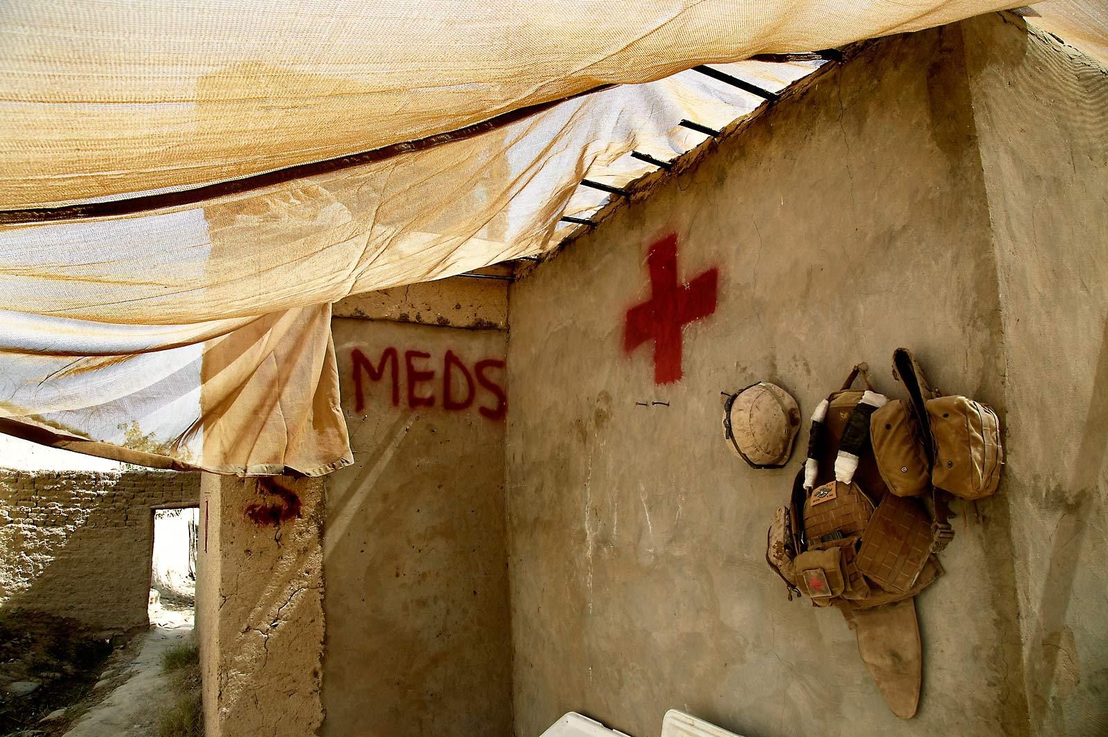 1marines_medic_patrol_base