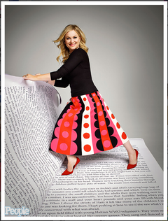 Entertaiment Weekly - Amy Pholer.png