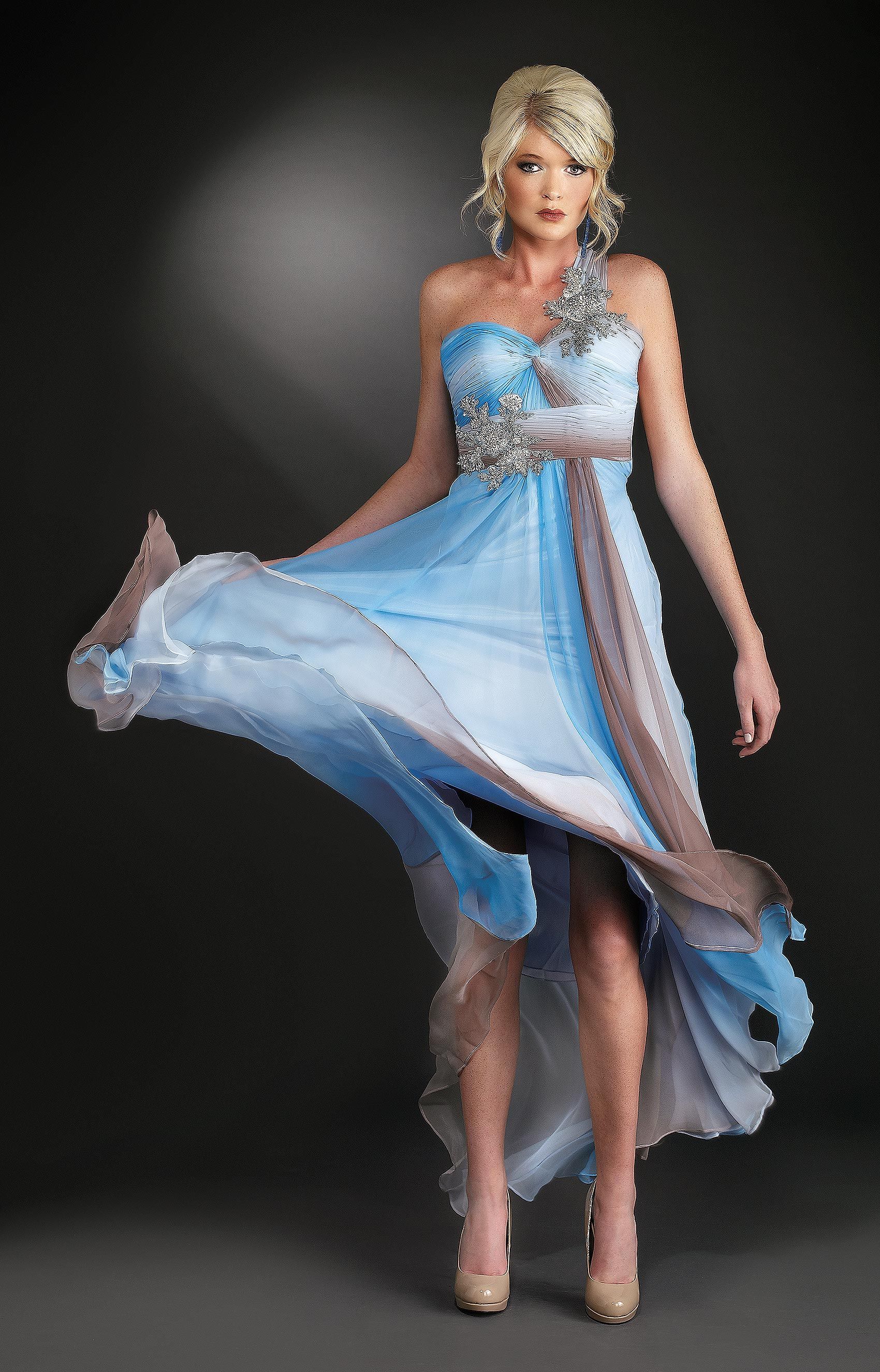 Taylor-Blue-Gown_01.jpg
