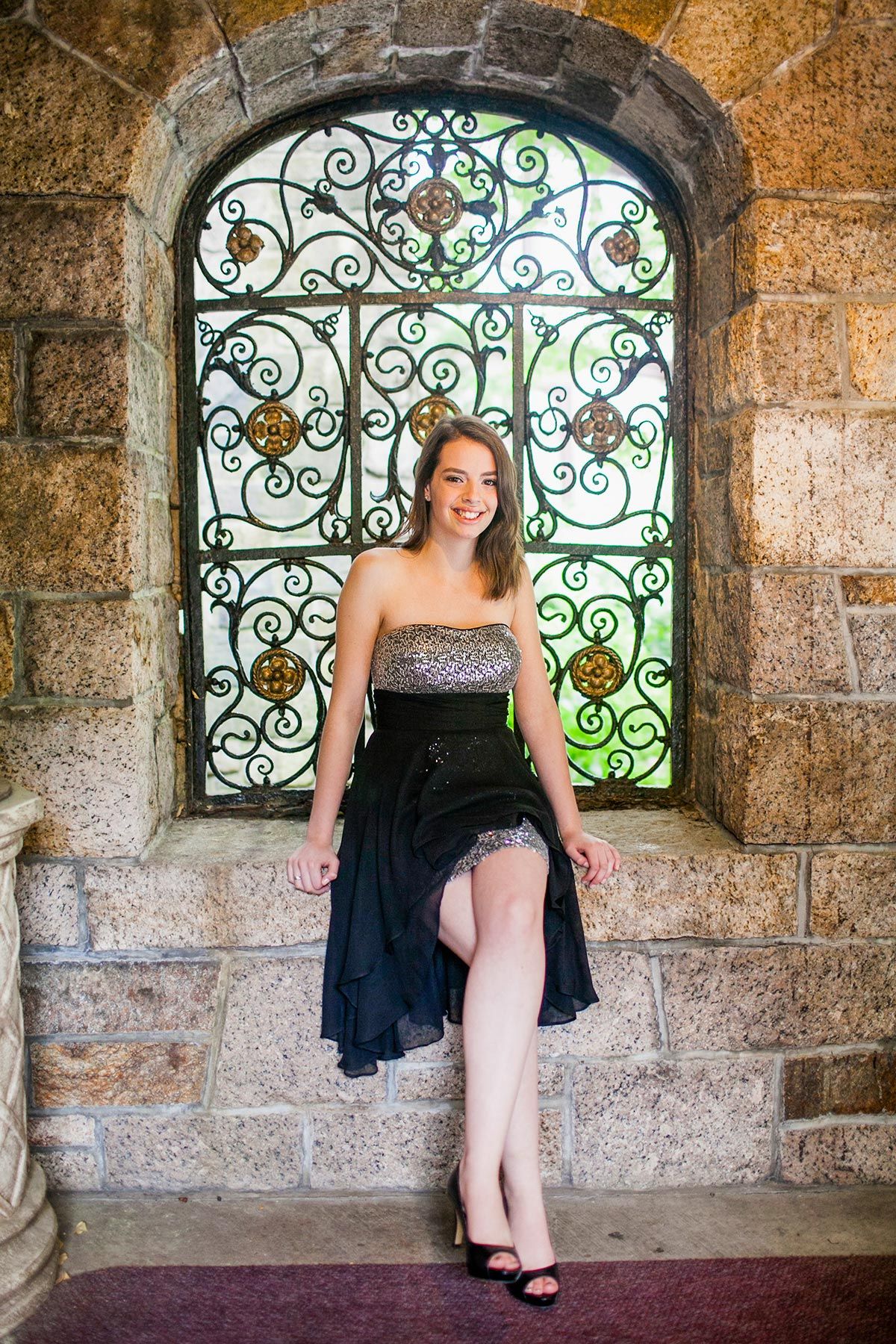 Portrait of a young Jewish woman