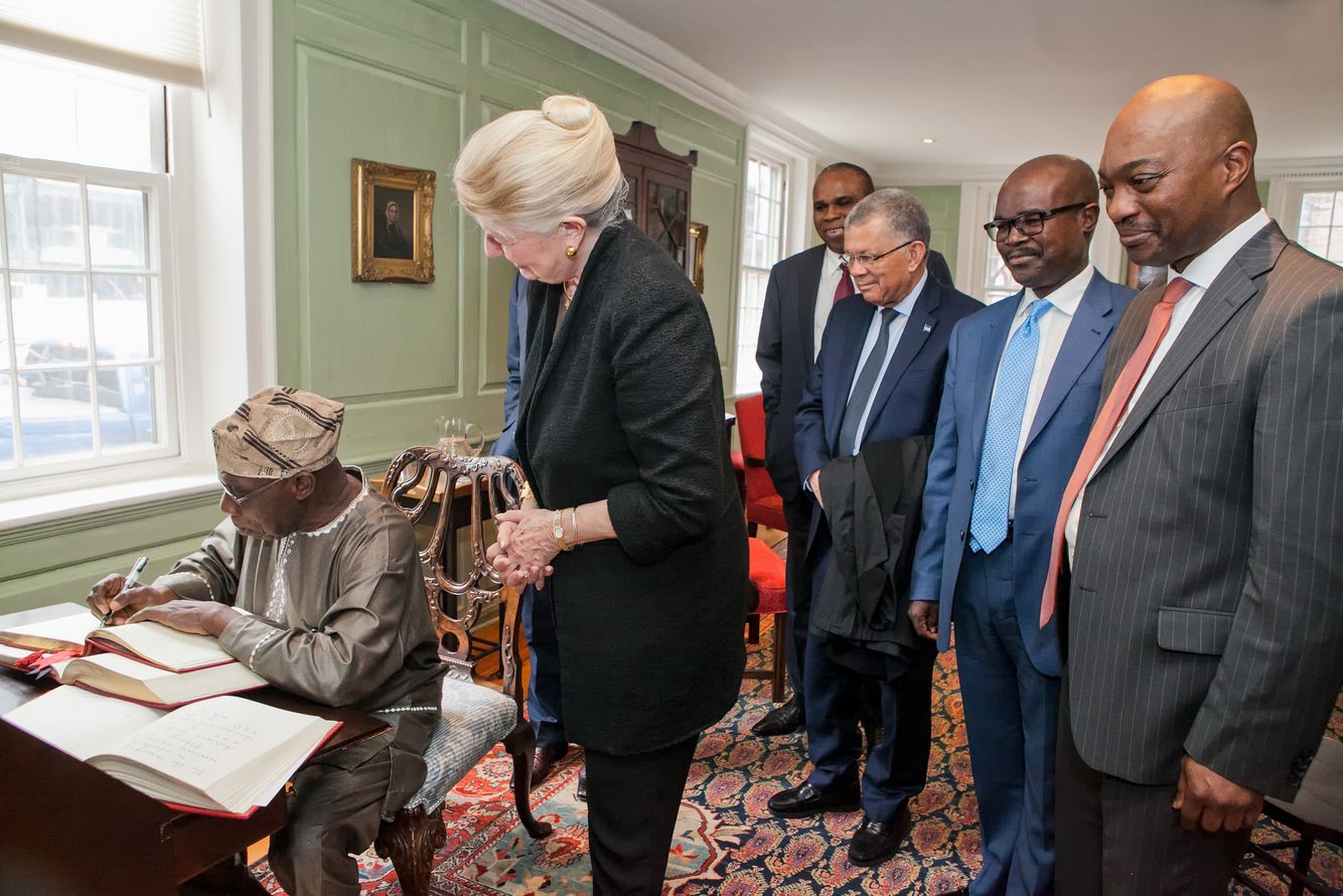 Olusegun Obasanjo Signs Harvard University Guest Book