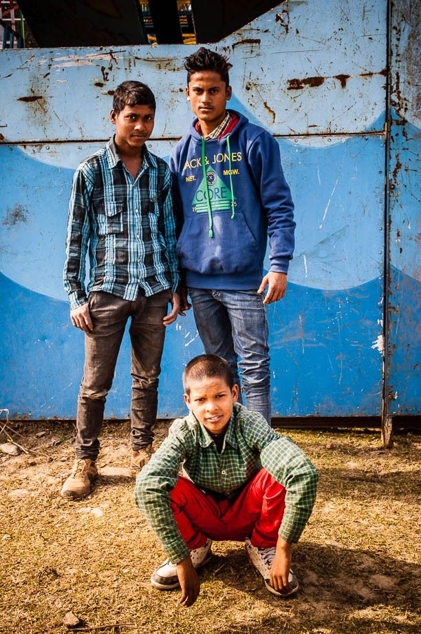 1boys_posing_near_ferris_wheel_rishikesh_india