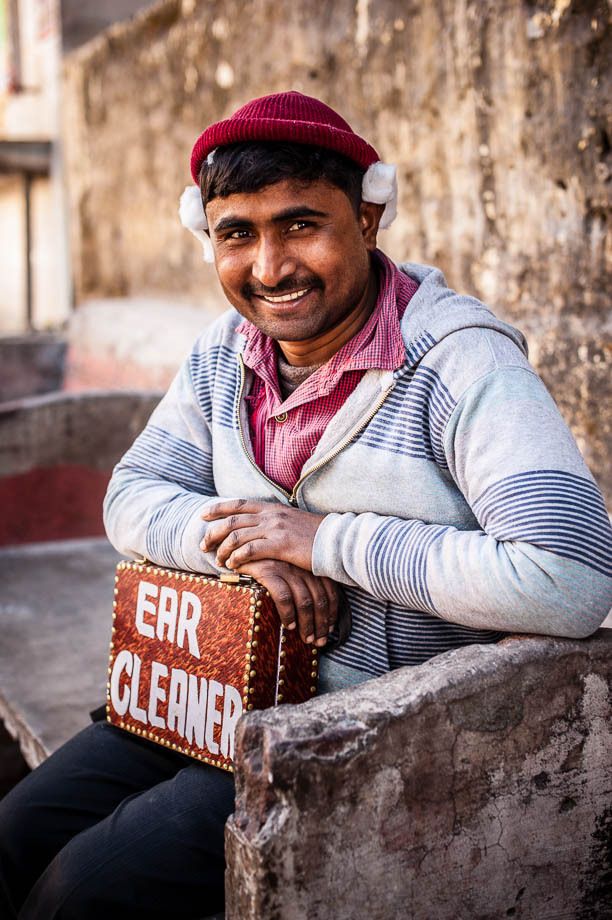 1ear_cleaner_portrait_rishikesh_india__01