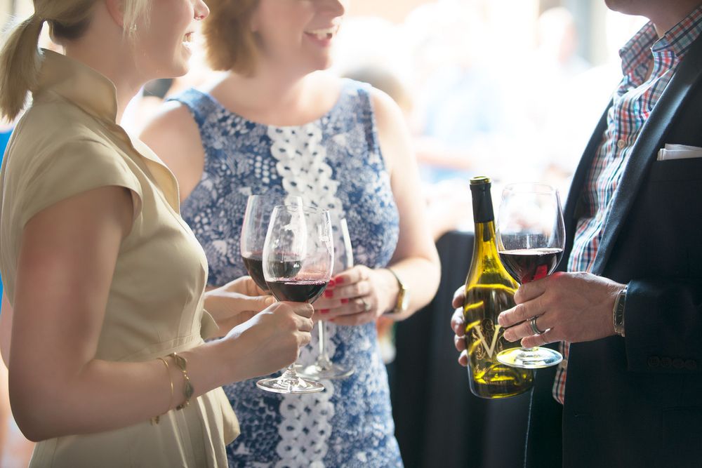 1_scs4649winetasting