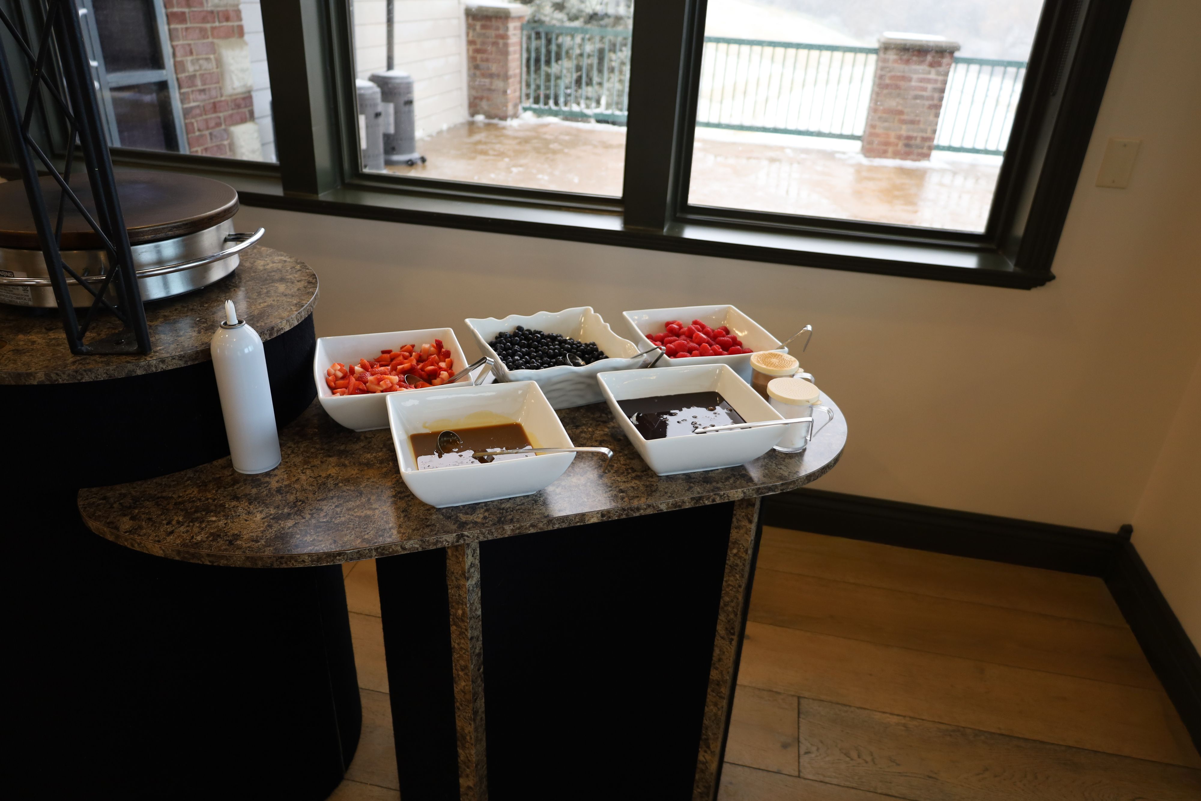 Crepe Topping Display