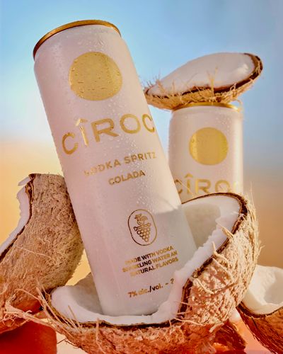 Vodka spritz | Pina Colada | Can drink | Ciroc | Coconut drink | Coconuts