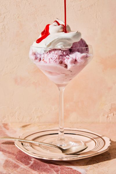 Strawberry Sundae | Food Photography | Ice Cream | Art Direction: Amy Paliwoda