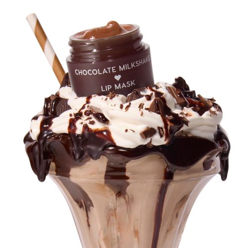 AmyPaliwoda_PropStylist_ChocolateMilkshake_Lipmask_InShake.jpg