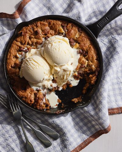 Smores Pizookie | Dessert | Food Photography | Prop Styling Los Angeles