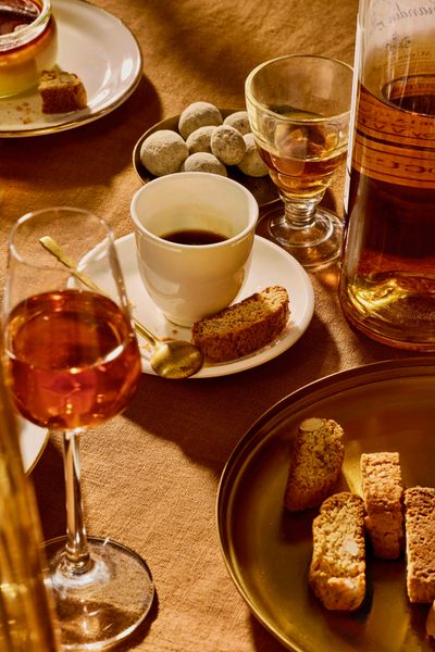After dinner drinks | dessert | European cafe | Apertivo | Digestif | Amy Paliwoda stylist