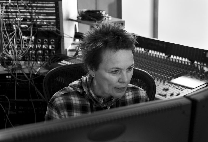 1l_anderson_bw_crop4_1200px_6195