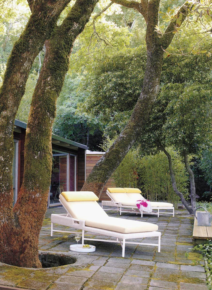 patio with lawn chairs