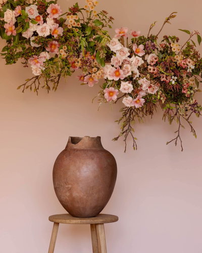 Borgo rosati florals and vases photographed by zee wendell 