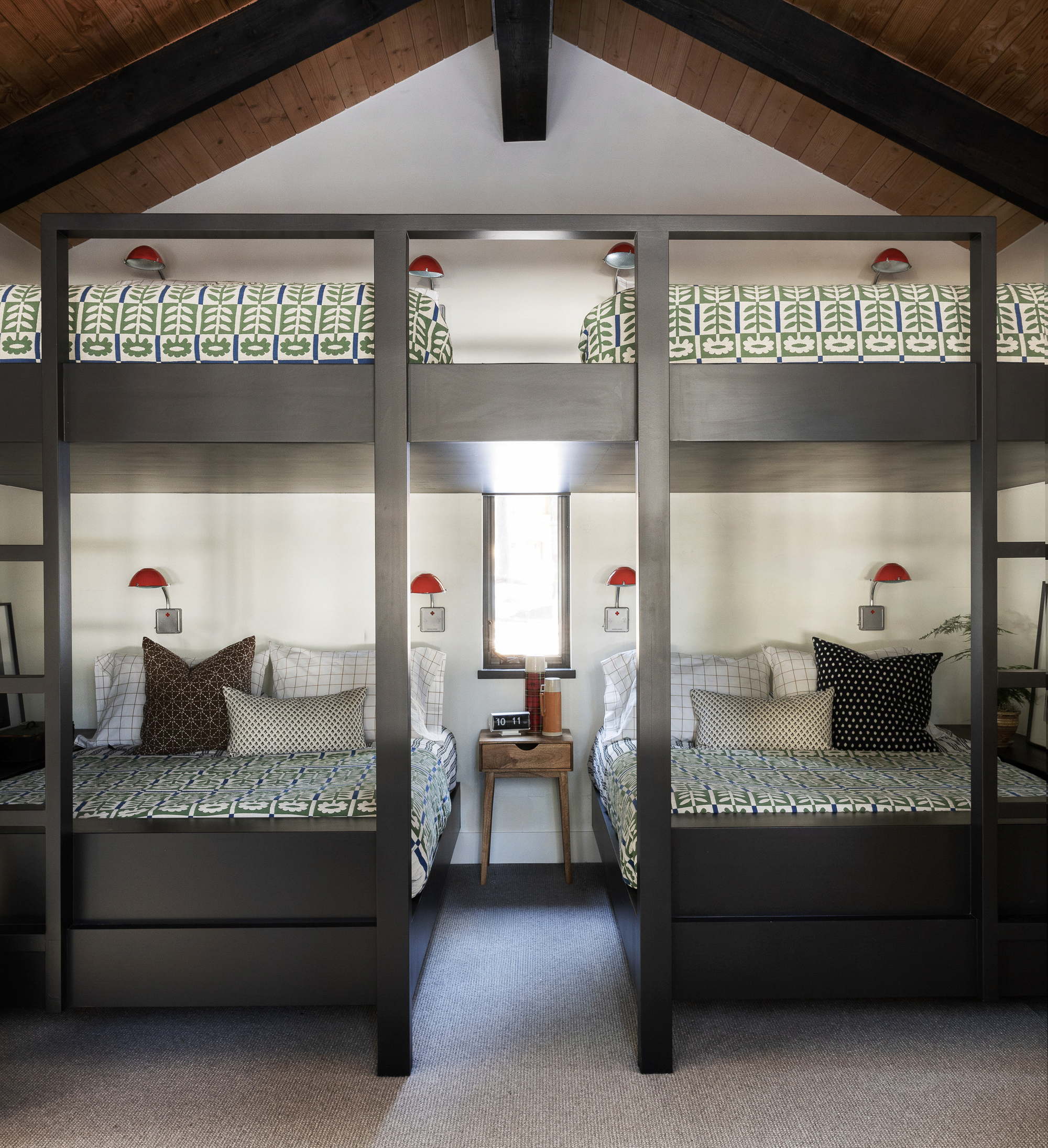 ZeeWendell_BrokenTop_Interiors_Cabin-130.jpg