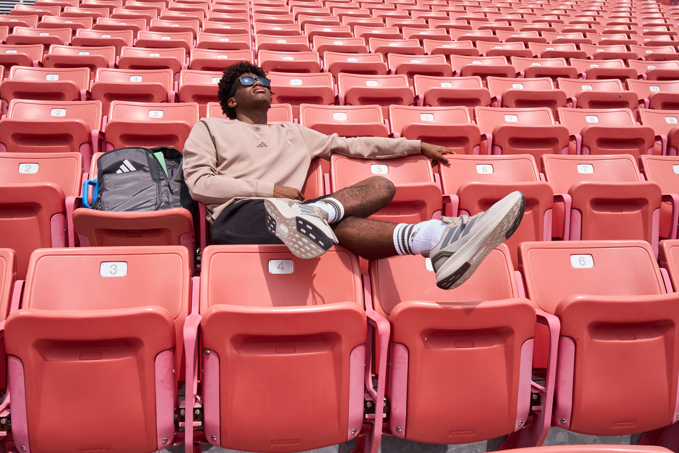 seattle pnw based commercial lifestyle and sports portrait photographer troy nebeker for academy sports ad campaign