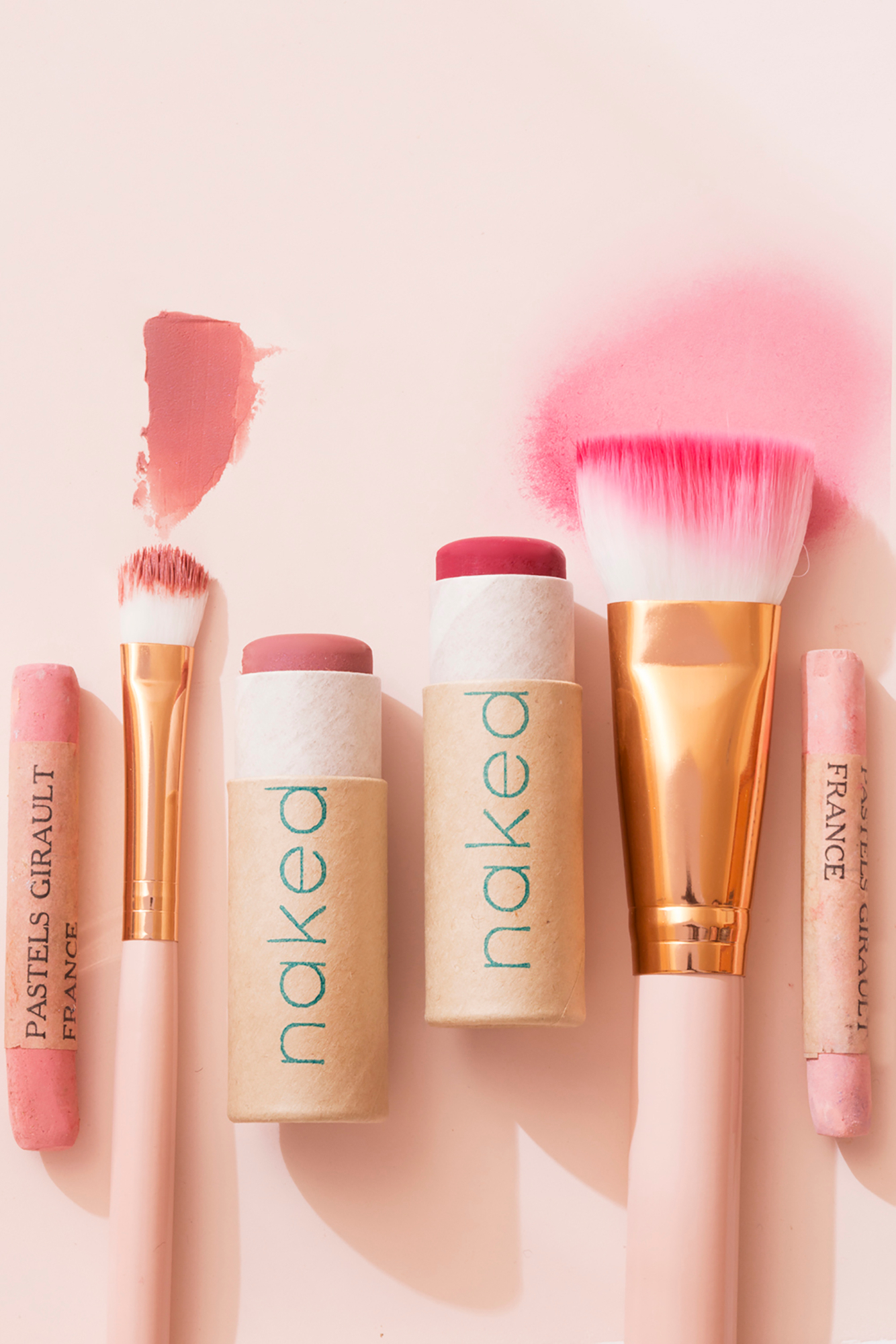 Naked makeup in bright and earthy pink blush tones
