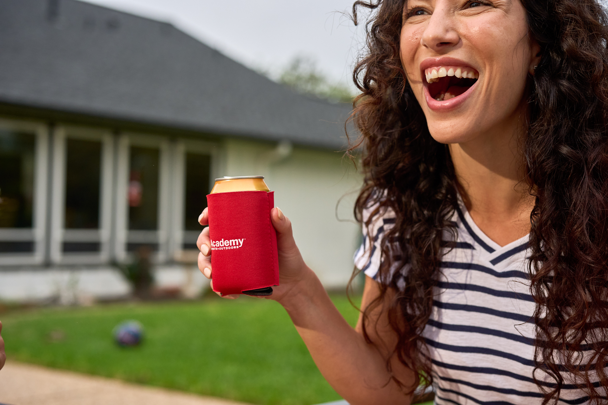 25_Q2_Summer_Patio_0180.jpg