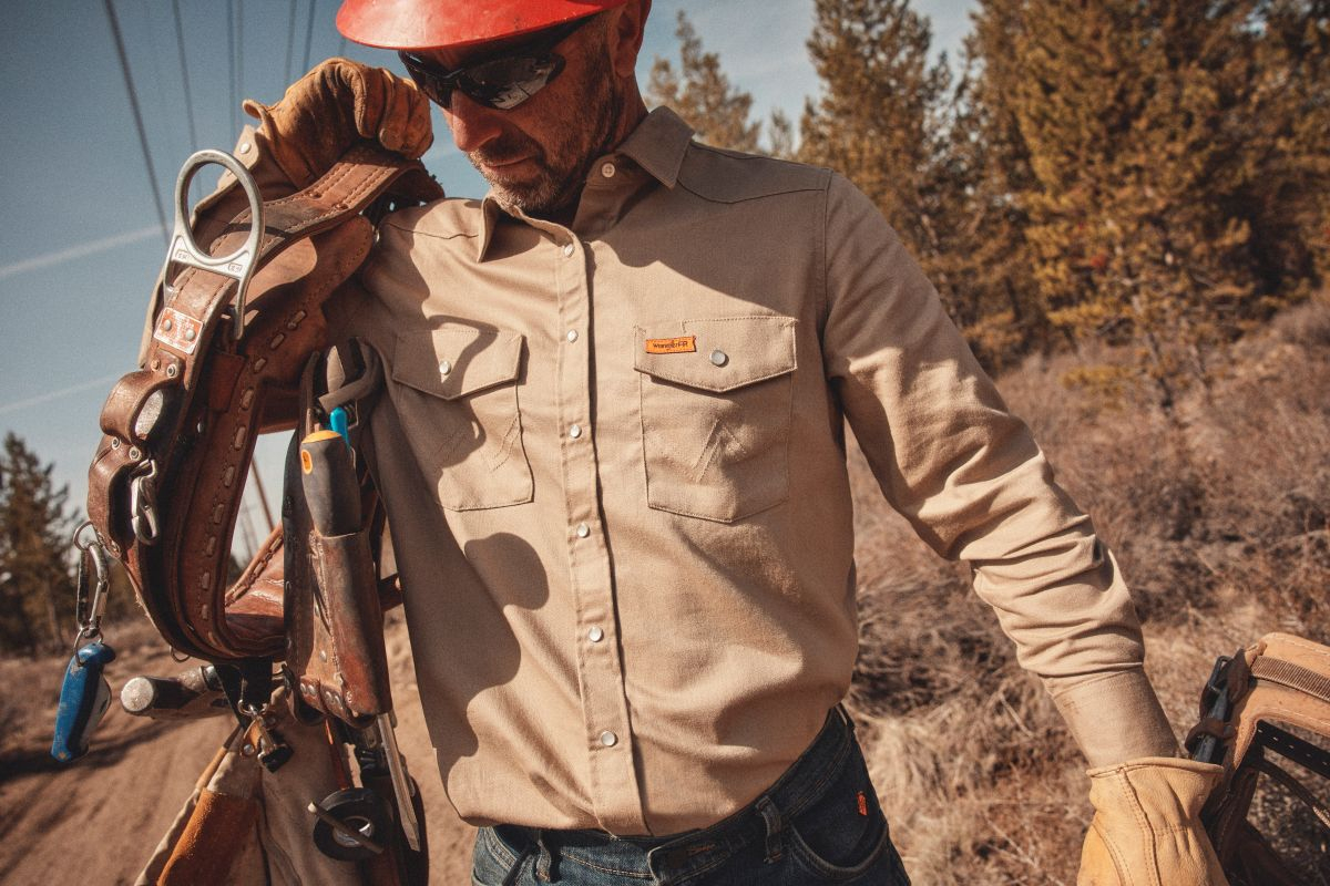 WRANGLER_FR_FRAC47D_10FR12140_11531.jpg