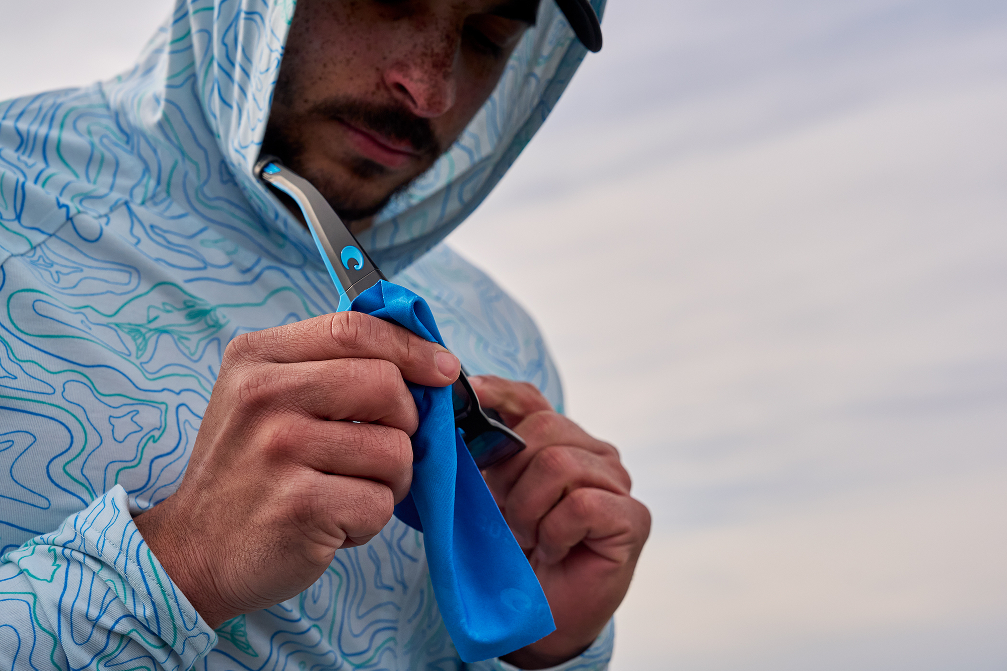 fishing gear, outerwear, bass pro, academy , dicks sporting goods, outerwear 