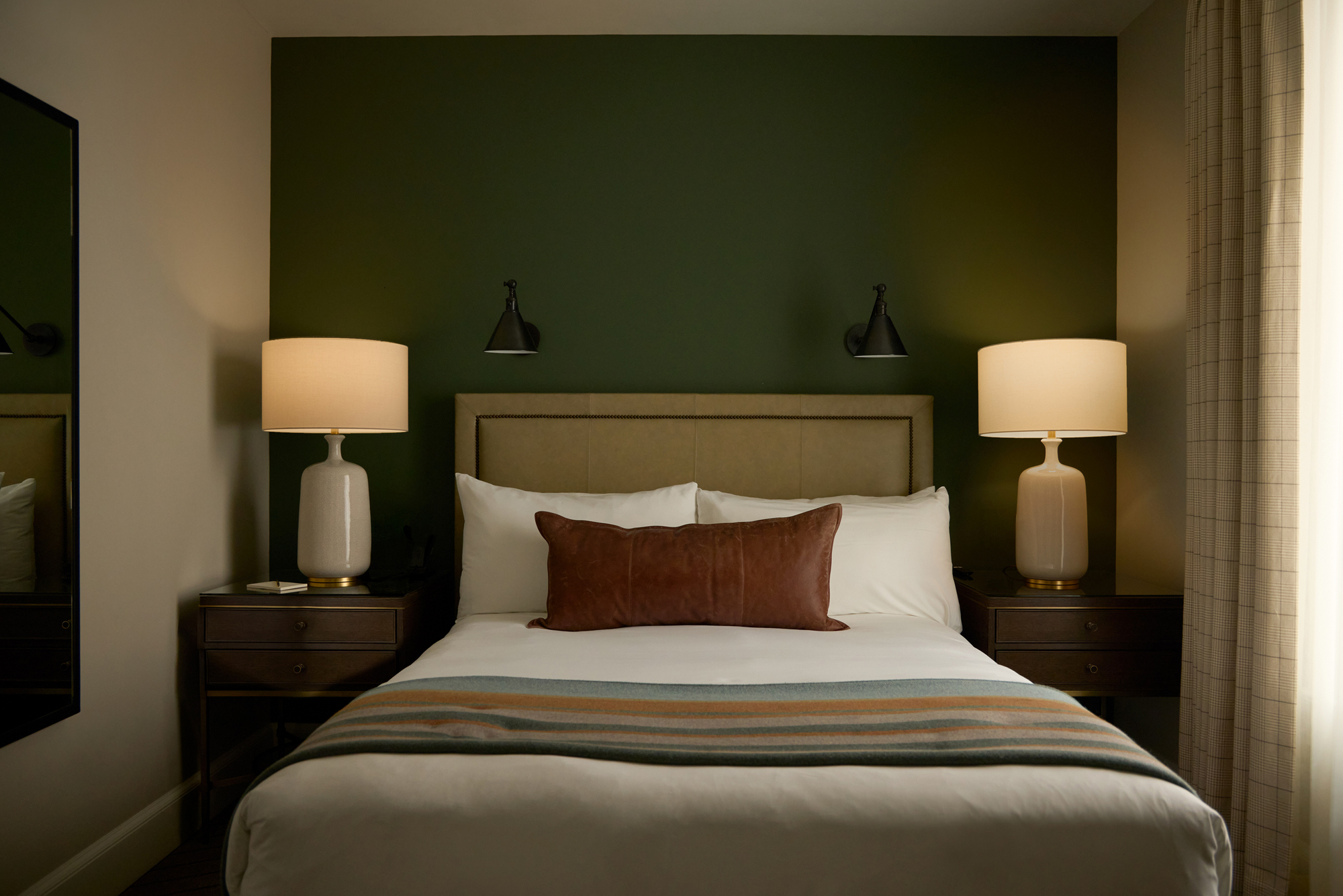 George Barberis - Commercial Interior Photographer, Seattle