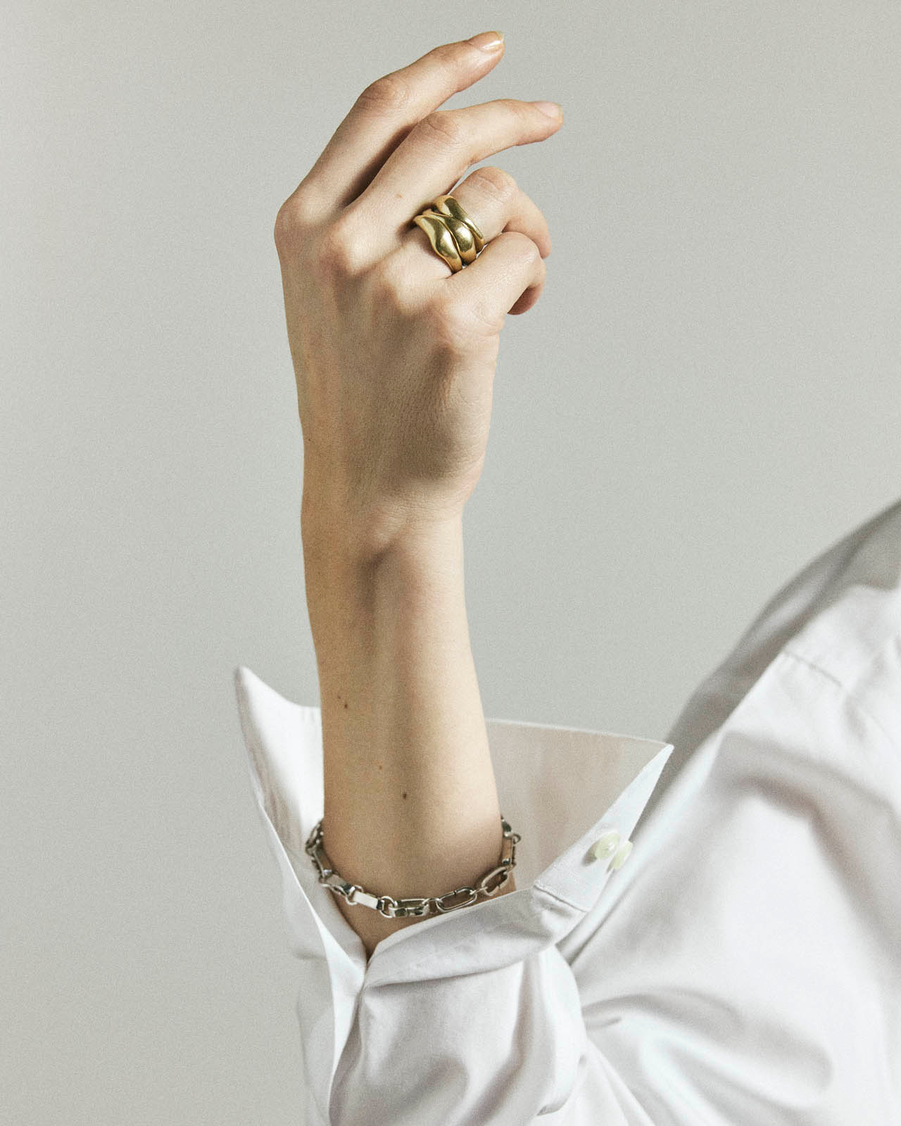 rings, bracelets, gold, silver, minimal, modern, clean 