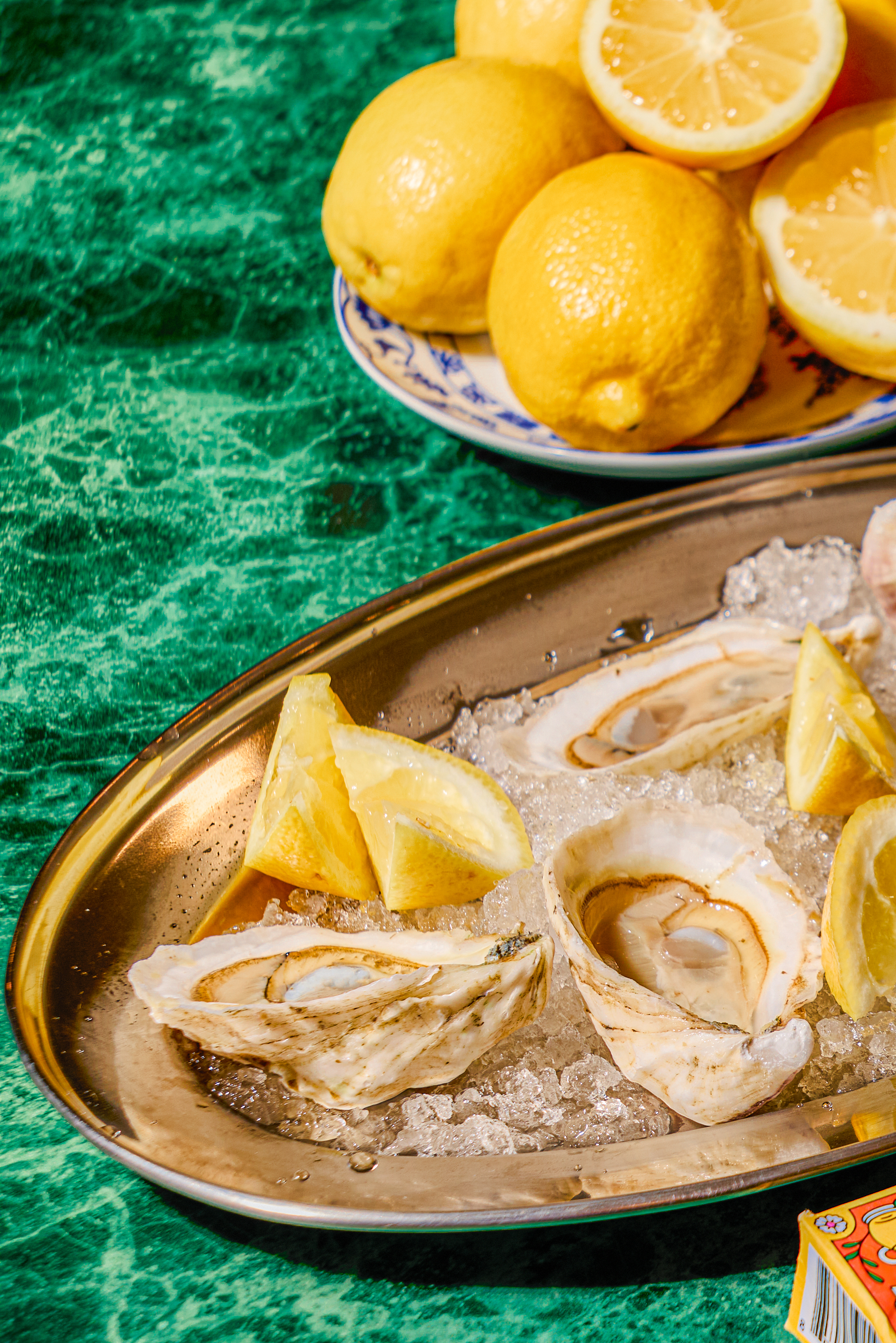 all you can eat oysters with lemon