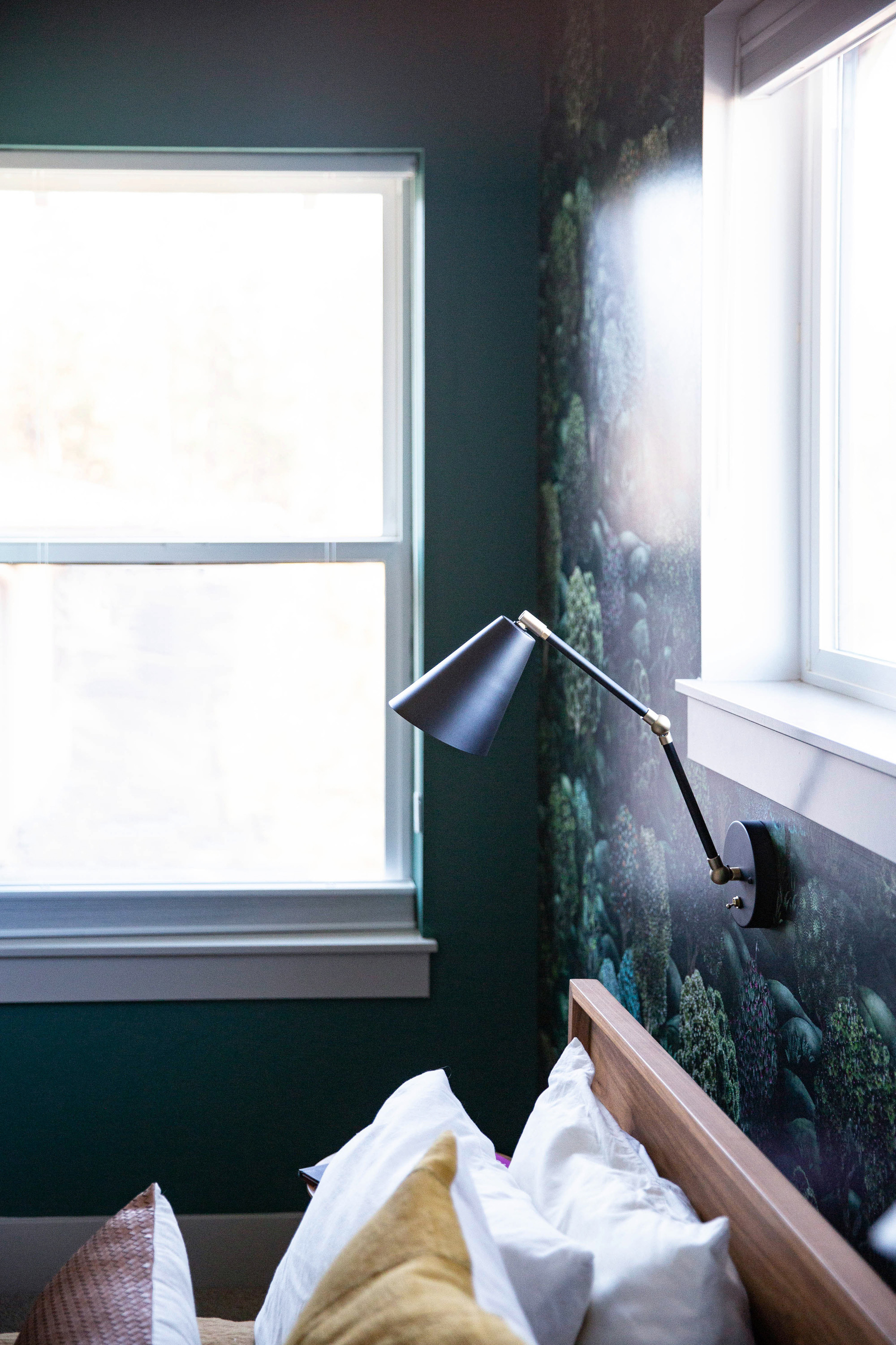 TricornBlack_wallpaper_color_OregonHome_zeewendell_interiors--6.jpg