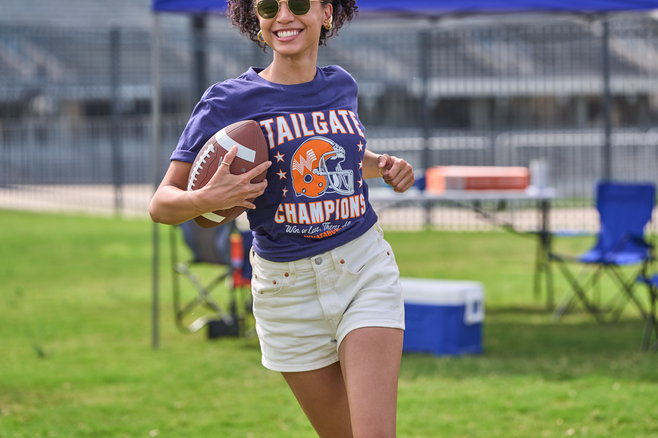 02_Big_Tailgate_1128.jpg