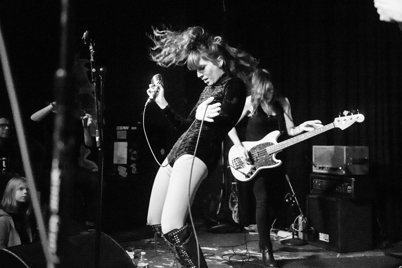 Black and white shot mid performance