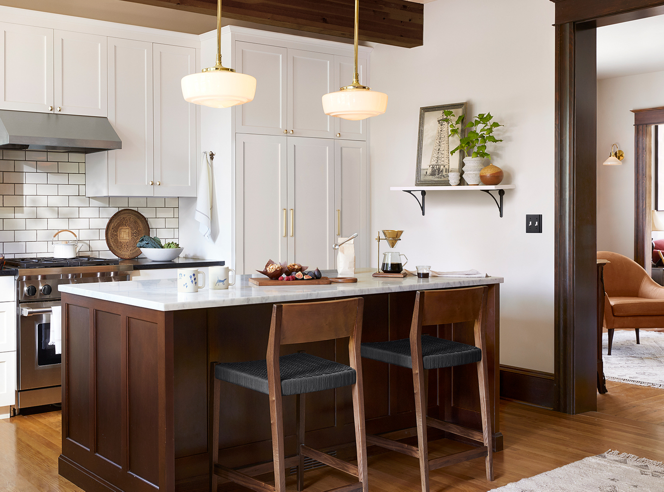 Y2017B7_Eastmoreland_Kitchen_RS_V1_LIGHTS_ON_BASE_0610.jpg