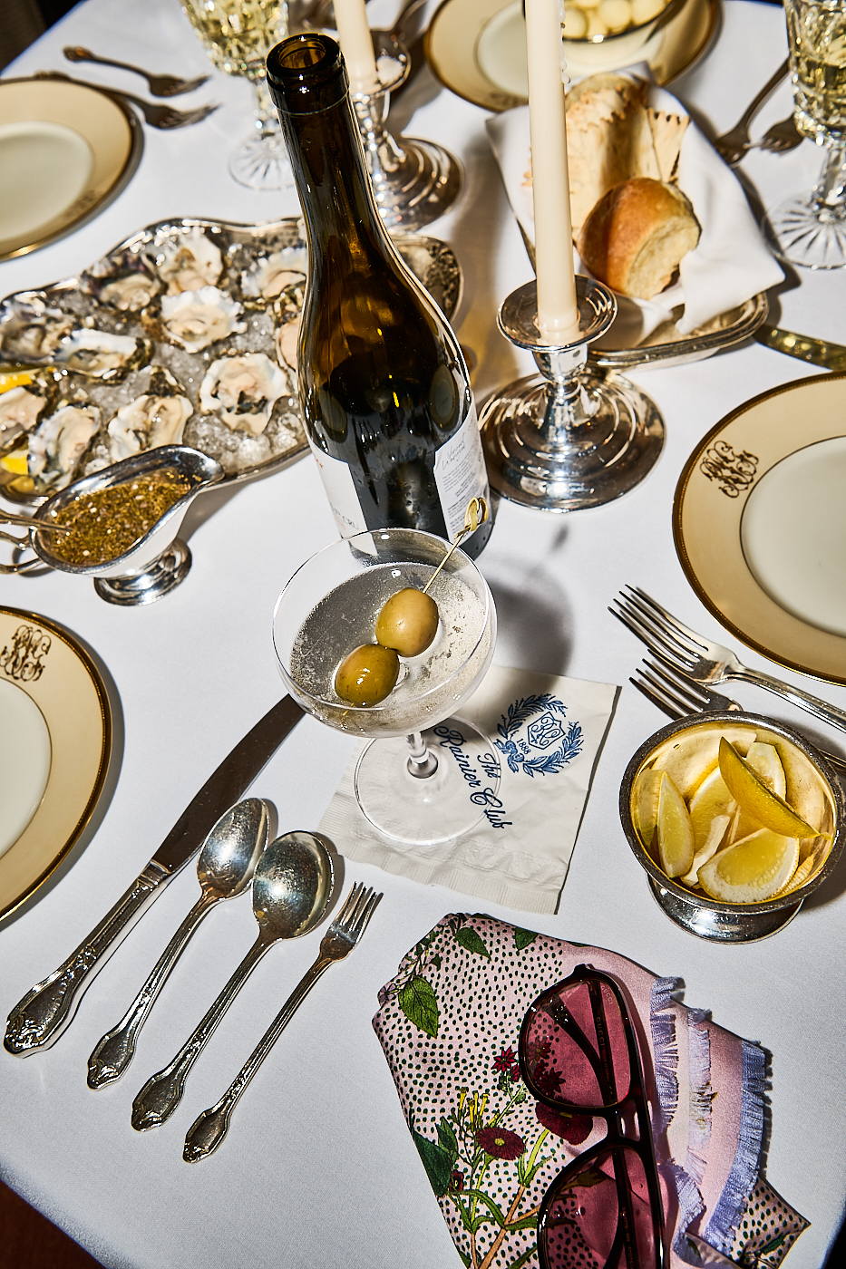 Seattle Food Photographer, OYSTERS AND MARTINIS Rainier Club Seattle