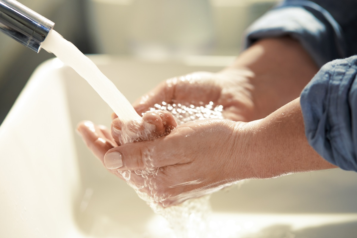 hand washing close up 