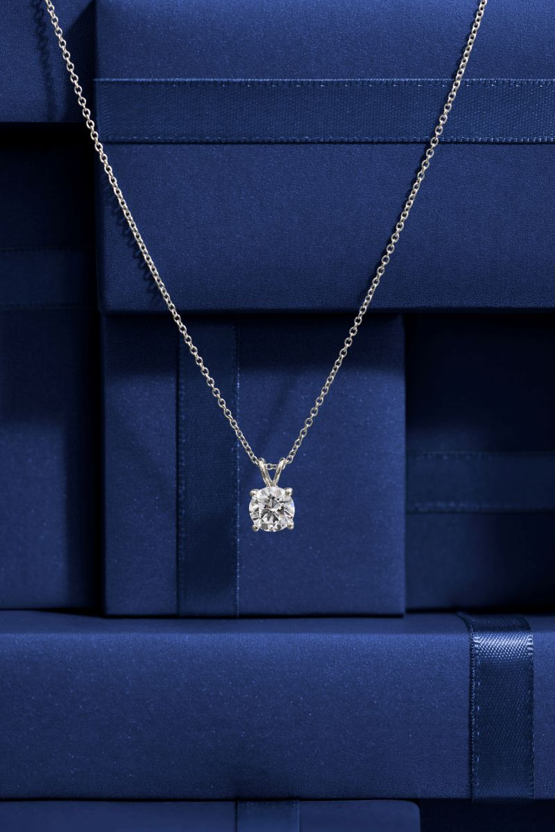 elegant and sophisticated diamond jewelry