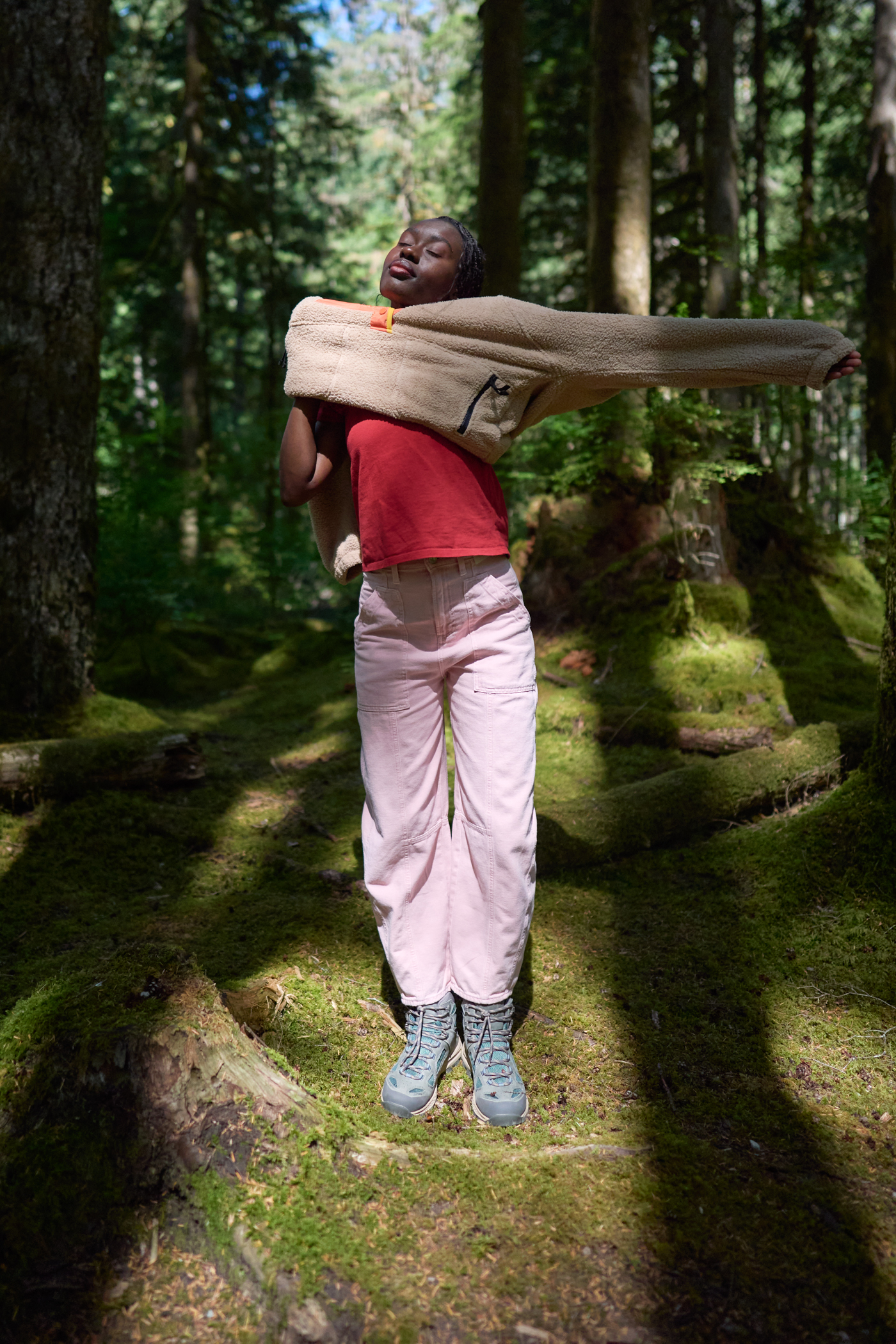 pacific northwest seattle based outdoor lifestyle sports and portrait photographer Troy Nebeker photographs athletes, hikers, sports