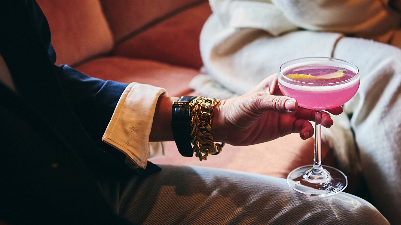 FOOD PHOTOGRAPHER LOS ANGELES, COCKTAIL PHOTOGRAPHER, BEVERAGE PHOTOGRAPHER PINK COCTAIL WITH LEMON