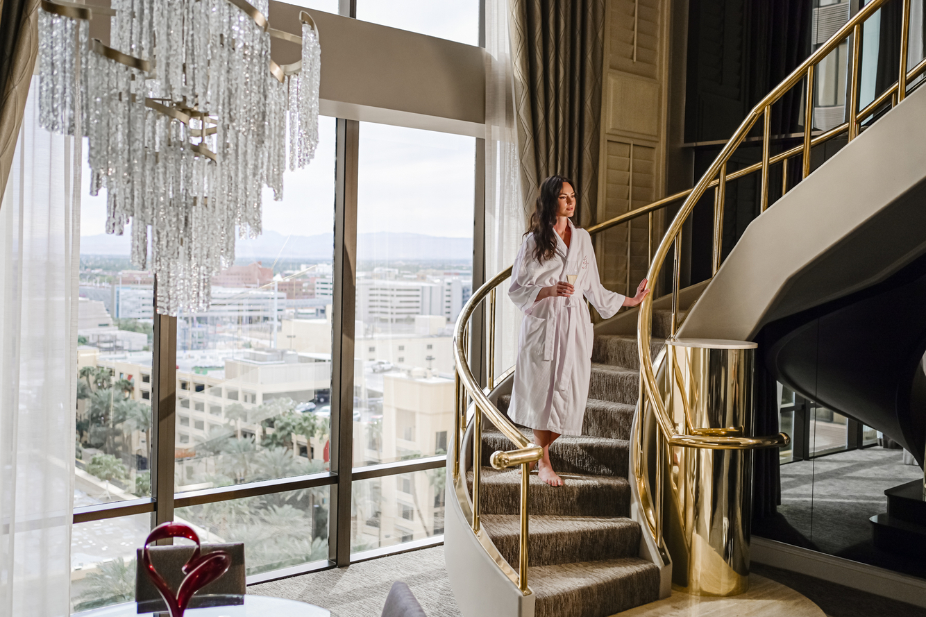 elevated professional retouching by Emily Jahr - Pro Commercial Retoucher 