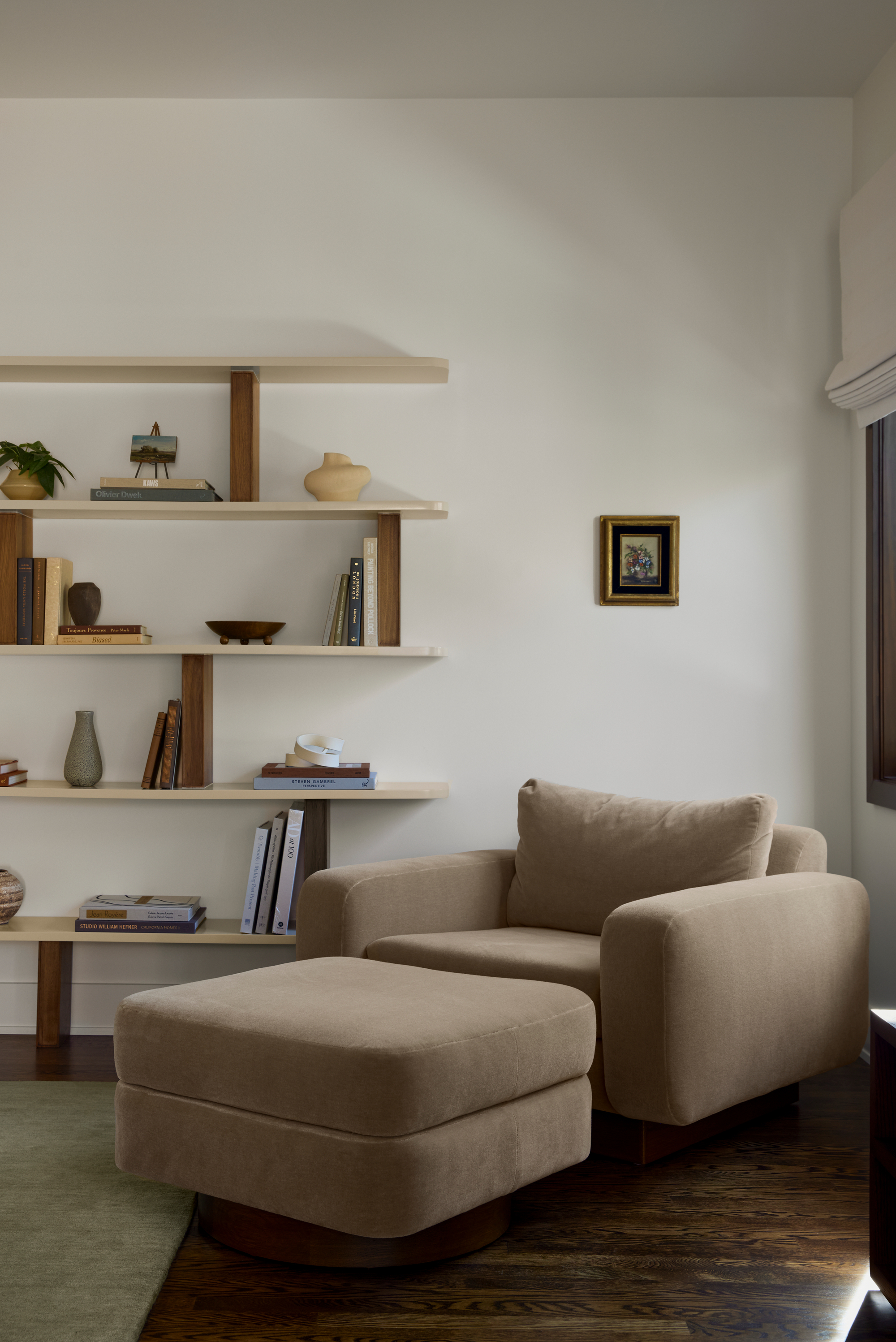 minimalistic homes and interiors 