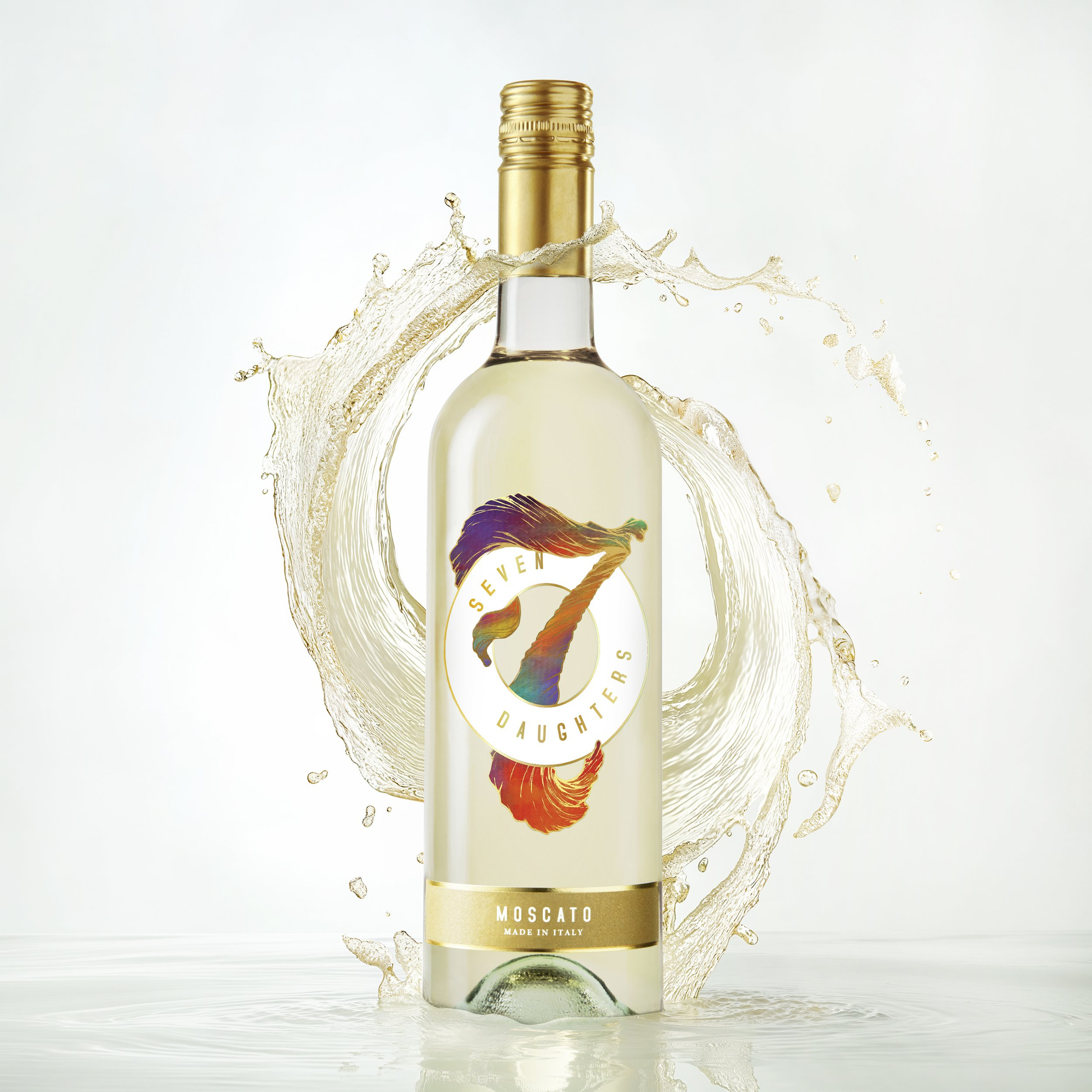 Seven Daughters Moscato Product Shot 