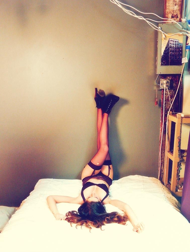 Micha Warren Boudoir – Brooklyn girl Legs Up Pose