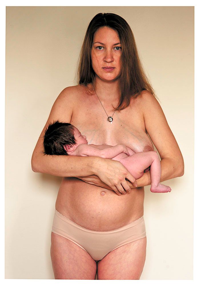 Mother and Newborn Portrait – Micha Warren