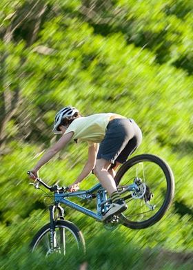 1r201106_dirtjump0240