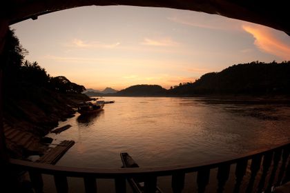 1r200912_laosmekong2790