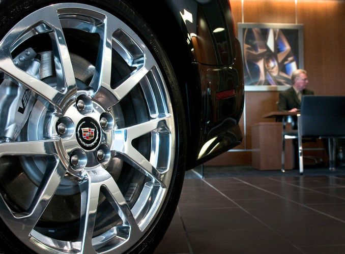 1cadillacnewdealershipdesign02