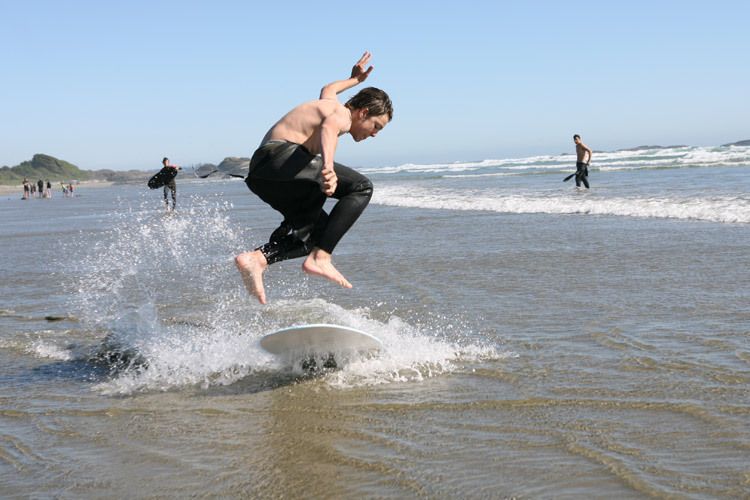 1r28_SkimBoarding.jpg