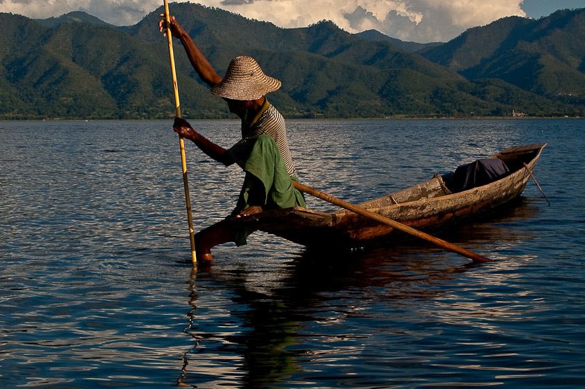 fisherman at Inle close up