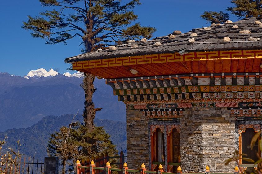 Temple and the Hymalayas